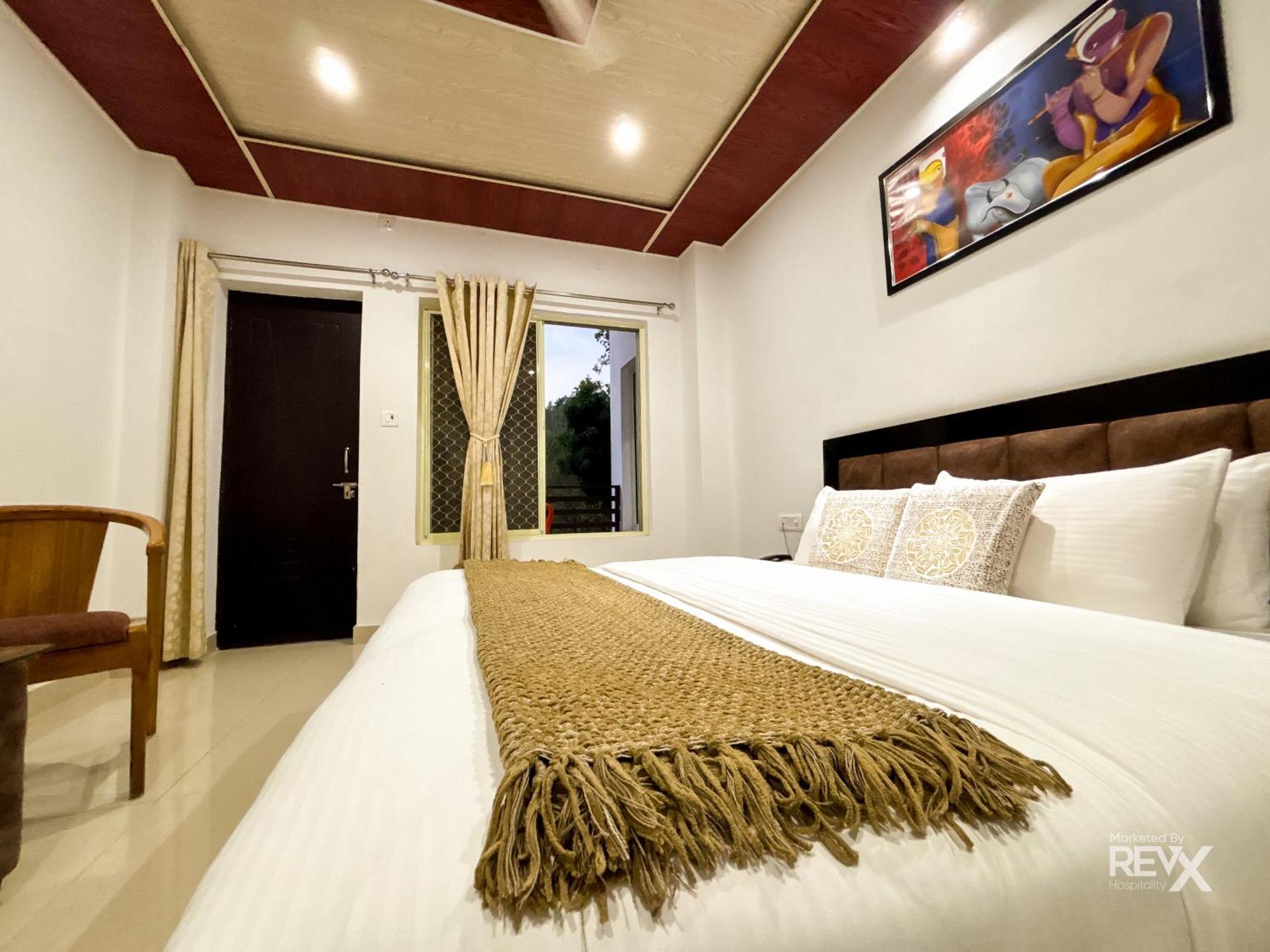 Hotel Prince Valley Lansdowne Bagian luar foto
