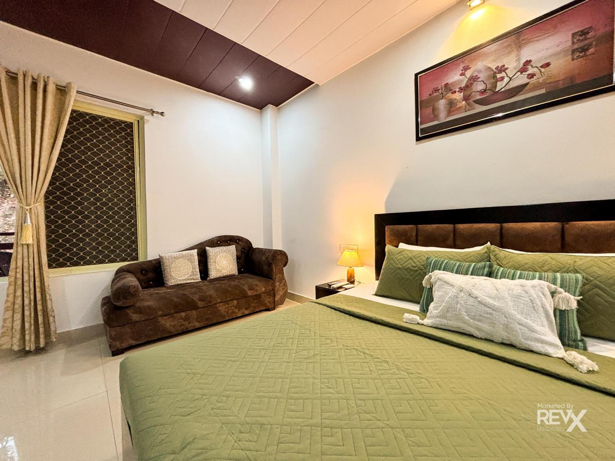 Hotel Prince Valley Lansdowne Bagian luar foto