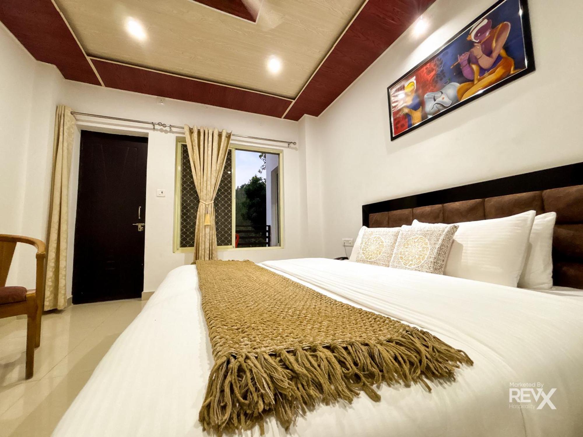 Hotel Prince Valley Lansdowne Bagian luar foto