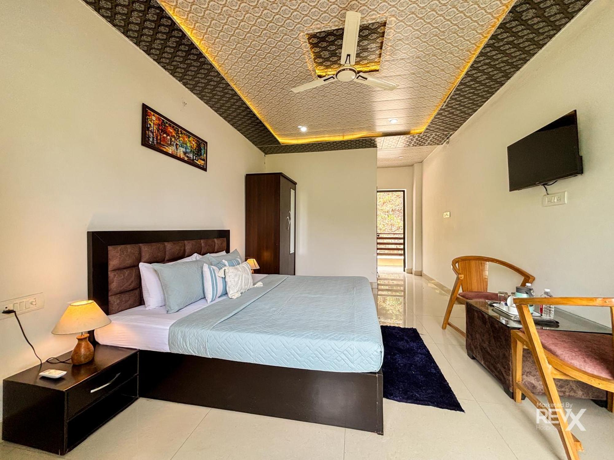 Hotel Prince Valley Lansdowne Bagian luar foto