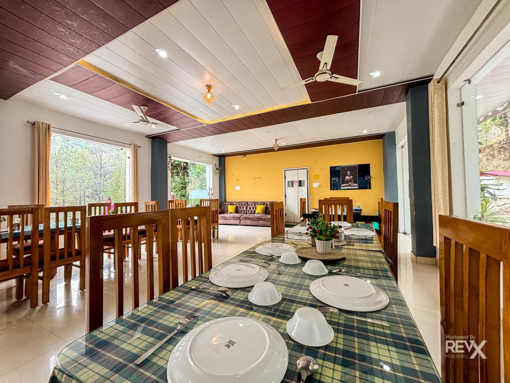 Hotel Prince Valley Lansdowne Bagian luar foto