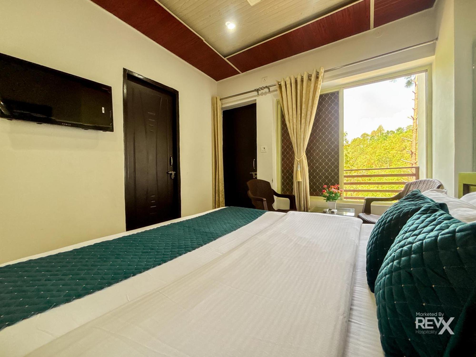 Hotel Prince Valley Lansdowne Bagian luar foto