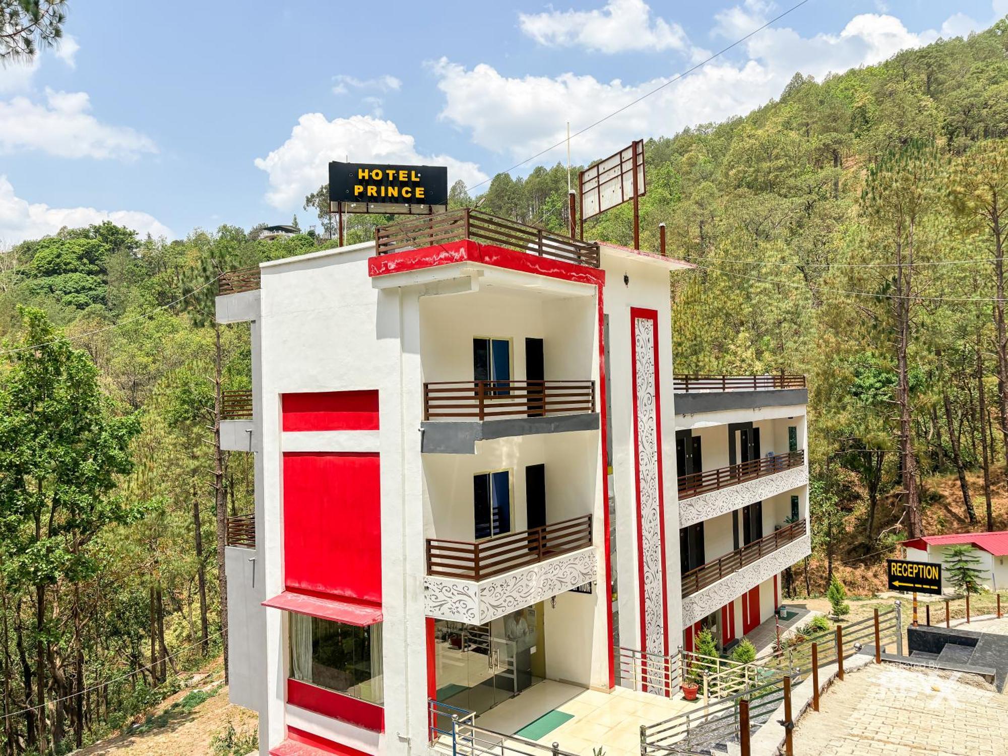 Hotel Prince Valley Lansdowne Bagian luar foto