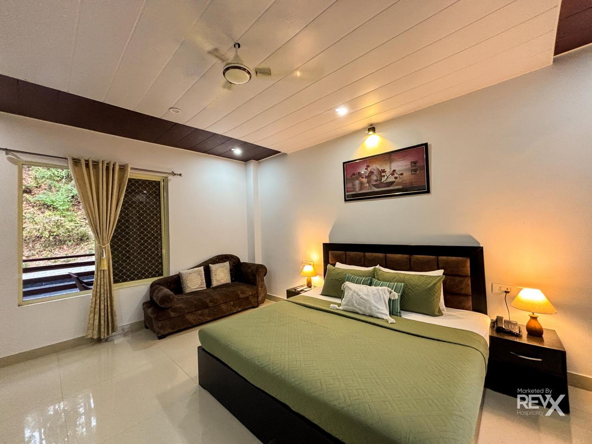 Hotel Prince Valley Lansdowne Bagian luar foto