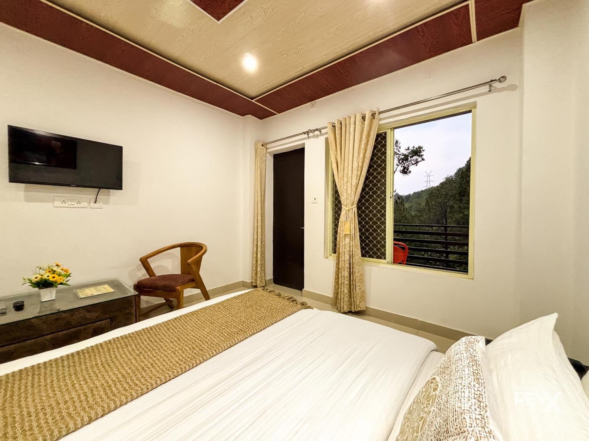 Hotel Prince Valley Lansdowne Bagian luar foto